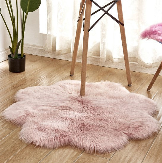 Plum Blossom Long Plush Carpet for Home Use