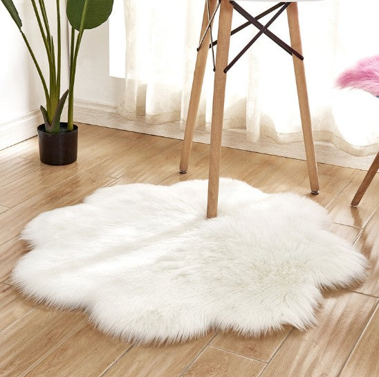 Plum Blossom Long Plush Carpet for Home Use