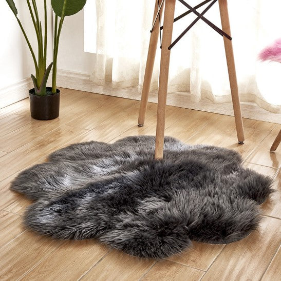 Plum Blossom Long Plush Carpet for Home Use